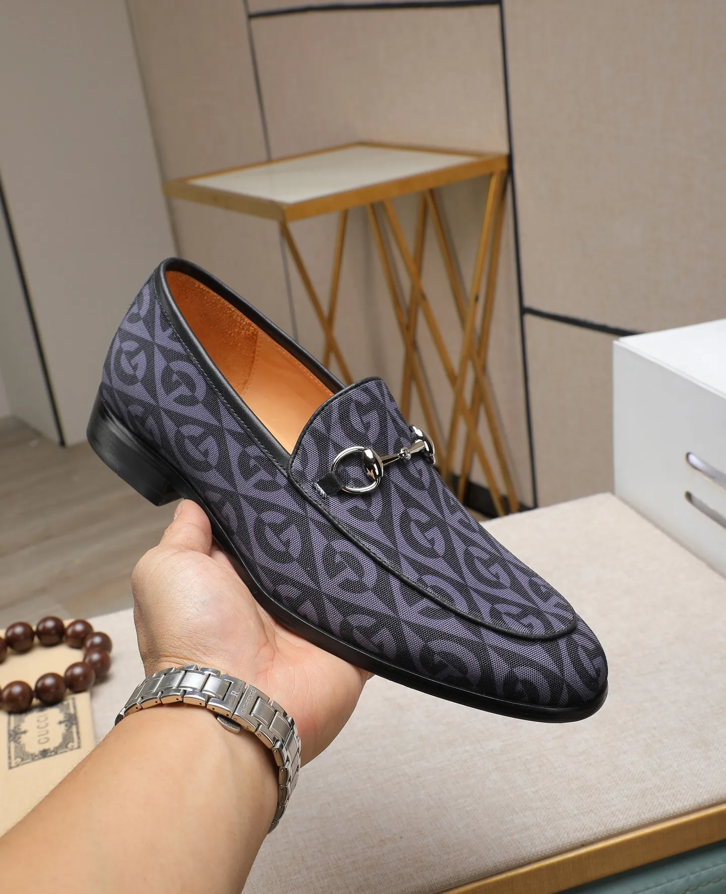 Men's men's shoes 💰540 (high-end, all-cow leather) GUCCI high-end formal leather shoes, original imported fabrics from Italy, cowhide lining, original hardware. I believe you will be struck by it from the first moment you see it. The avant-garde atmosphere can no longer fully interpret its elegance. AAA grade rubber outsole, super comfortable. Original counter last, ensuring its original version and quality. The simple upper ensures its comfort and breathability. A pair of truly good shoes has its own unique soul, famous quality, regular size 38-44 (45 46 customized)